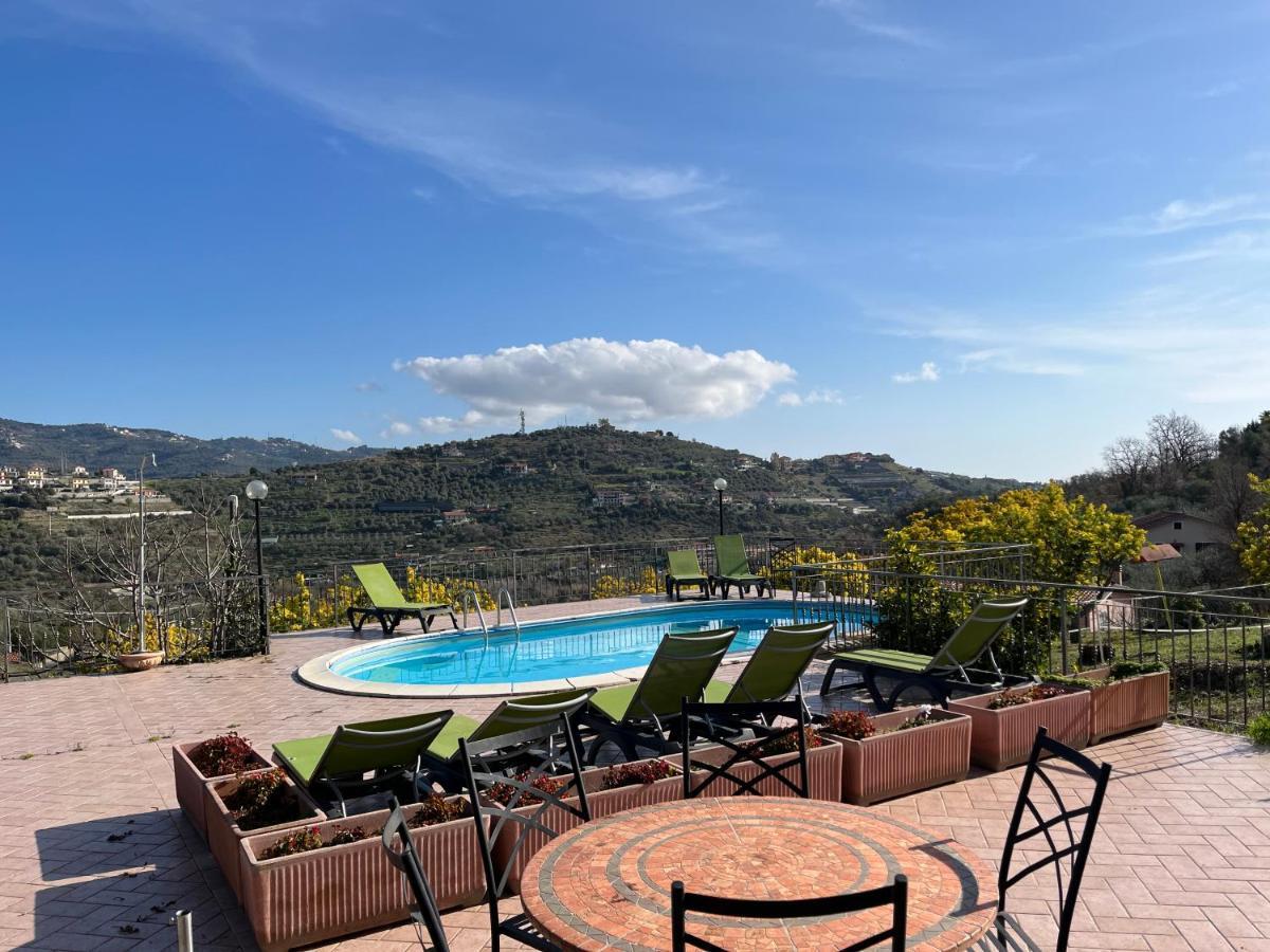 Agriturismo Le Mimose 因佩里亚 外观 照片