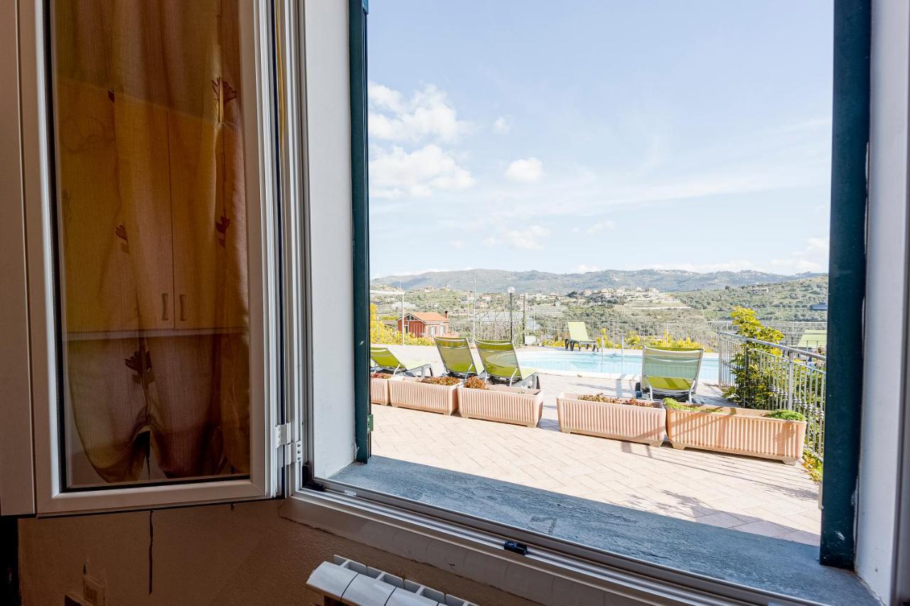 Agriturismo Le Mimose 因佩里亚 外观 照片