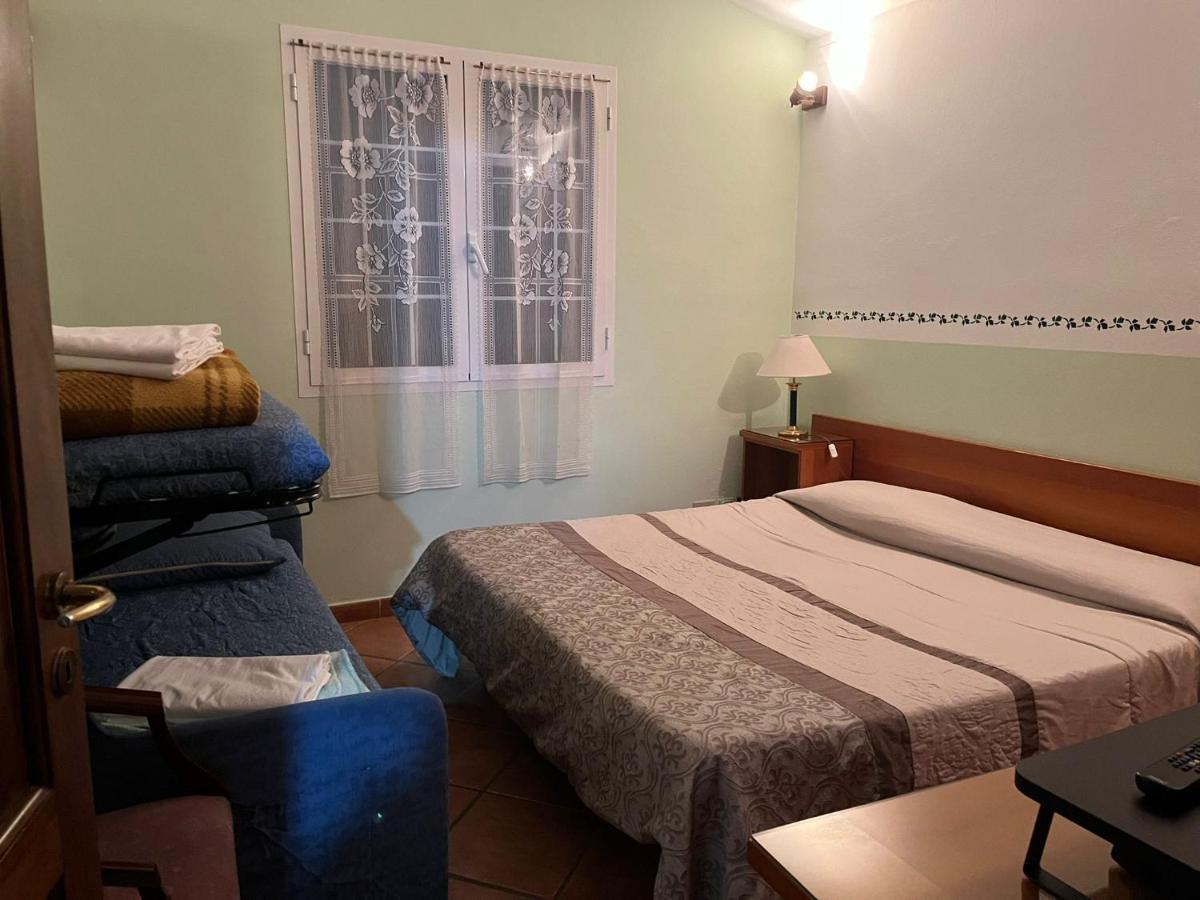 Agriturismo Le Mimose 因佩里亚 外观 照片